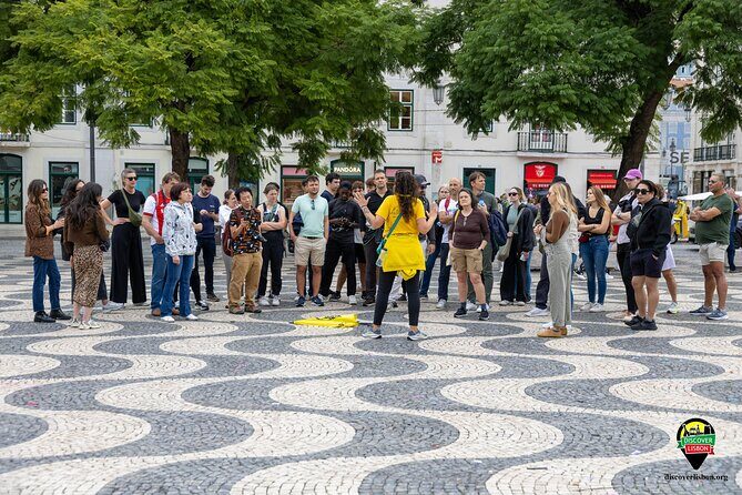 Discover Bairro Alto's Hidden Gems and Stunning Viewpoints - Where Bairro Alto Stories Start: Praça Dom Pedro IV and Rossio