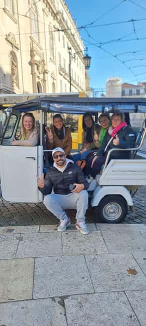 Discover beautiful Lisbon aboard a tuk tuk - The 4-hour route: city icons plus Lisbon’s 7 hills