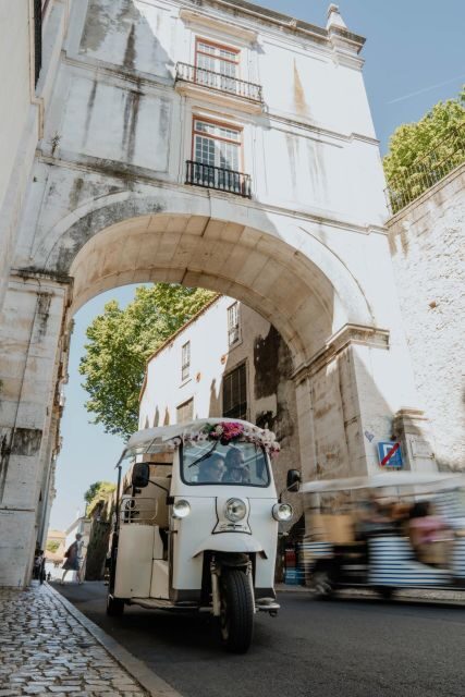 Discover Lisbon 4h Tuk Tuk - Included tastings: ginjinha and Pastel de Belem