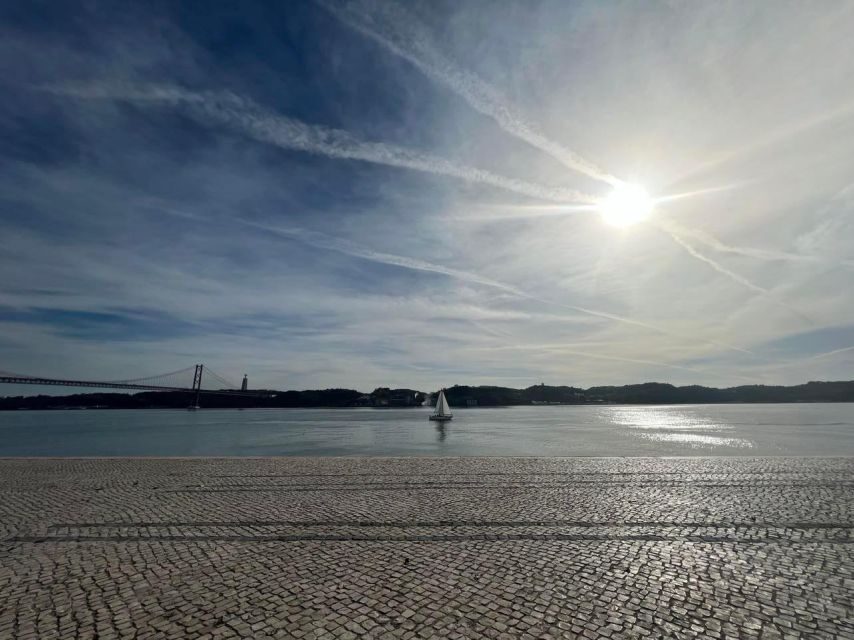Discover Lisbon 4h Tuk Tuk - The realistic drawback: story depth and timing pace