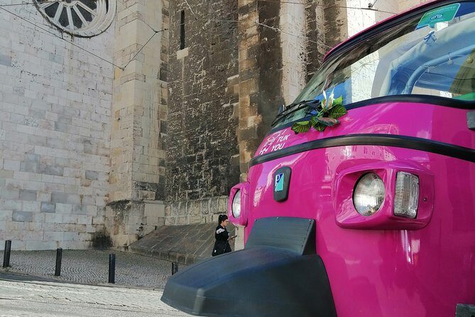 Discover Lisbon by Tuk Tuk Tour - Portas do Sol: Alfama Views and River Photographs
