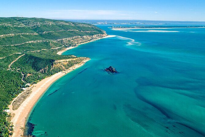 Discover Setúbal´s Secrets: Wine, Culture&Arrabida Magic| PRIVATE - A private, air-conditioned day from Lisbon to the Setúbal Peninsula