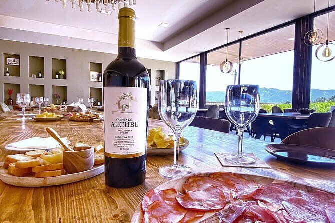 Discover Setúbal´s Secrets: Wine, Culture&Arrabida Magic| PRIVATE - The Convent of Jesus: Manueline architecture with a 1755 survival story