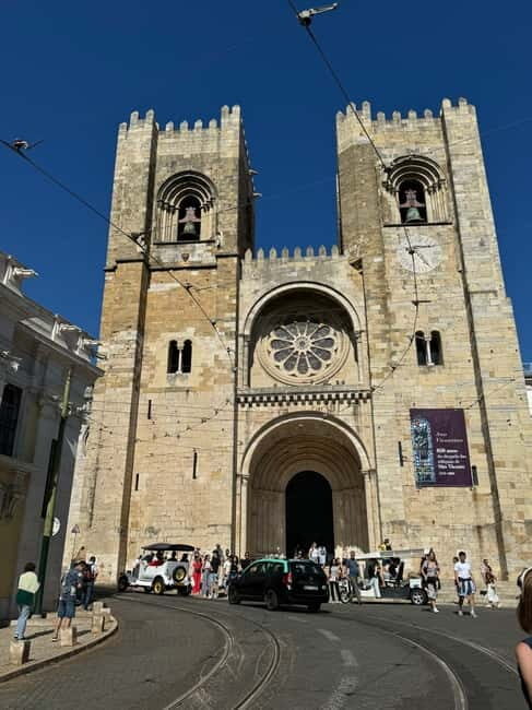 Eco Tuk Tours Lisbon - Price and value: what $70 buys for 90 minutes