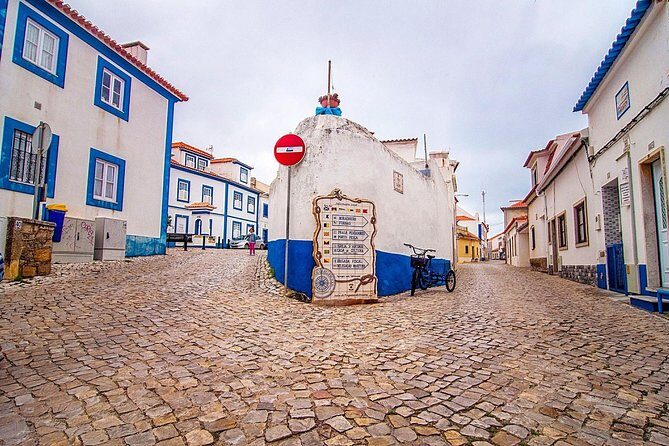 Ericeira, Azenhas and Mafra Palace Private Tour from Lisbon - Ericeira’s Cobblestones and Cliff Views: Surf Culture Without the Hype