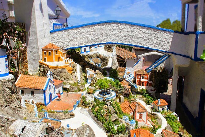 Ericeira & Mafra’s Wonders - Rural Beach & Wine Private Tour - Stop 2: Aldeia Museu Jose Franco, where 1945 becomes miniature life