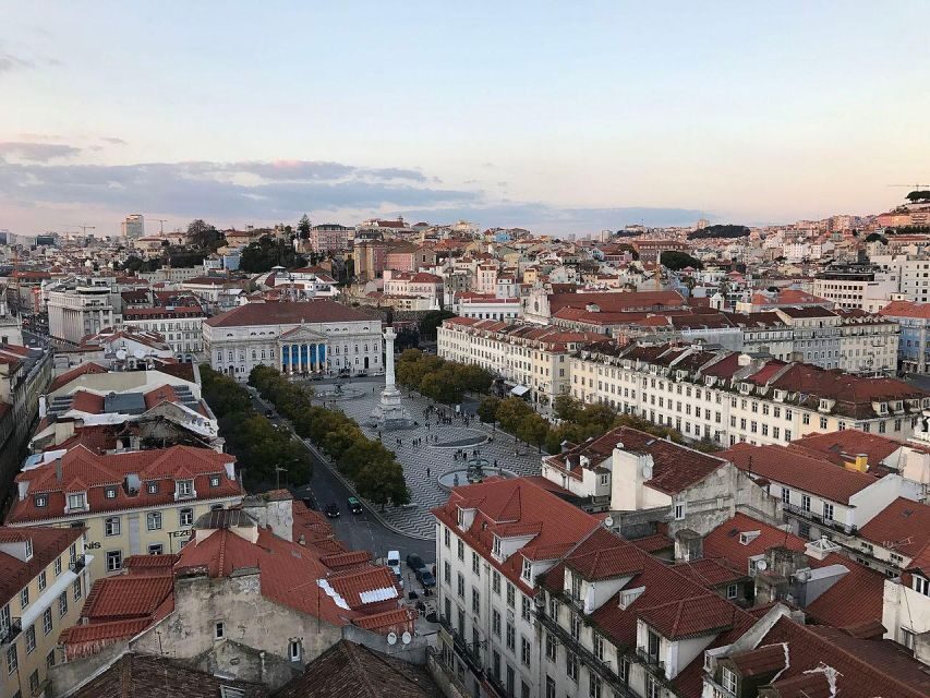 Essential Lisbon: Half-Day Tour - Pastéis de Belém: a fast taste that still feels iconic