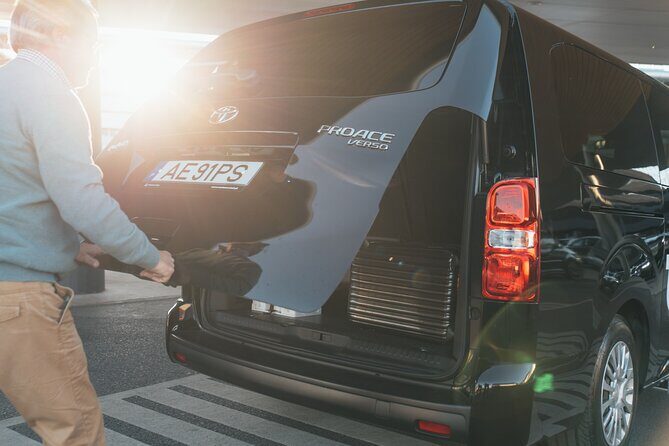 Estoril, Cascais or Sintra Private Transfer to Lisbon - Private transfer to Lisbon: what you get in 45 minutes