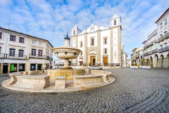 Evora and Monsaraz Private Tour From Lisbon - Optional Sao Pedro do Corval: a quick countryside change of pace