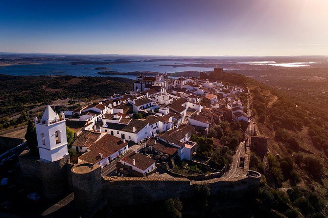 Evora and Monsaraz Private Tour From Lisbon - Monsaraz: castle walls, old-town vibes, and the best viewpoint in town