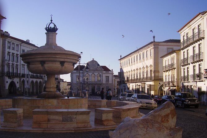 Evora and Monsaraz Wine Tasting Private Tour - Lisbon pickup to Alentejo calm: how the day flows