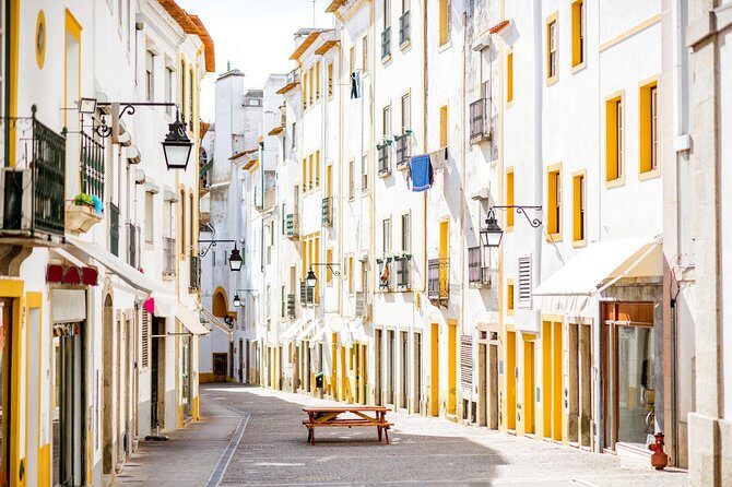 Évora Wine & Heritage Tour from Lisbon - Entering UNESCO Évora: the walking circuit that makes sense