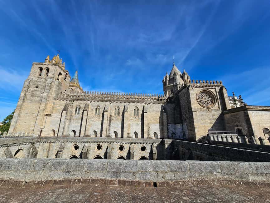 Évora (with Sé & Bones), Evoramonte & Arraiolos: From Lisbon - A fast, focused Alentejo circuit from Lisbon