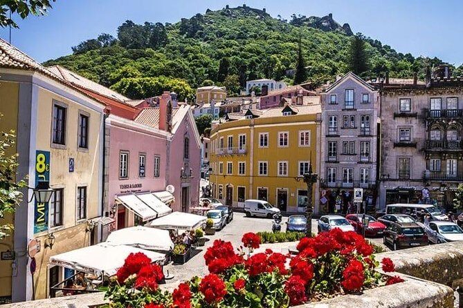 Exclusive Private Sintra Tour - Sintra’s Centro Histórico: where the day turns from monuments to atmosphere