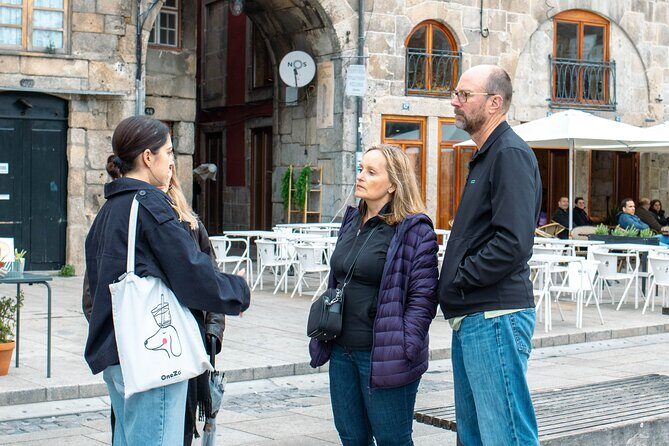 Fado Half Day Guided Tour with Dinner and Live Show in Lisbon - Food, wine, and what “typical Portuguese menu” likely means for you