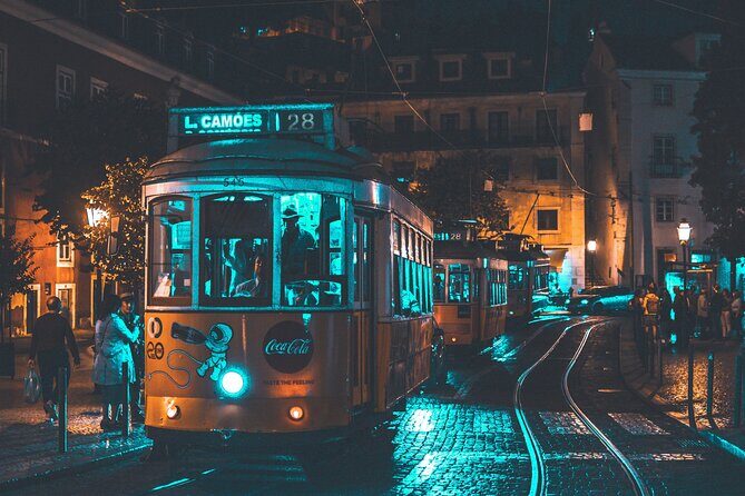 Fado Half Day Guided Tour with Dinner and Live Show in Lisbon - Should you book the Fado Half Day Guided Tour with Dinner and Live Show?