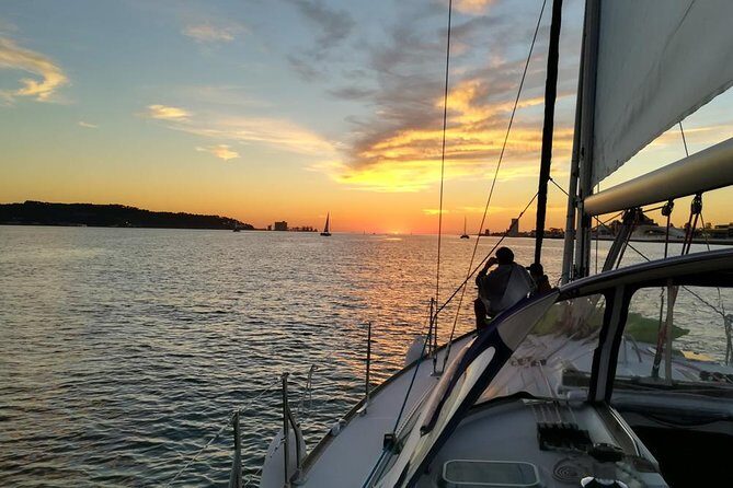 Fall in love in Lisbon! - Alfama from the water: cobblestones, fado vibes, and São Jorge without the climb