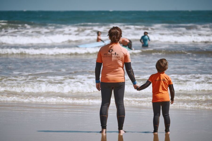 Family/children surf lesson - Why Peniche-Baleal Works So Well for First-Time Surfing