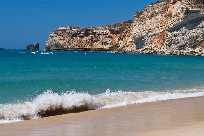 Fátima Batalha Nazaré and Óbidos Full Day Tour from Lisbon - Stop 3: Nazaré beach views, fishermen town, and lunch at your pace