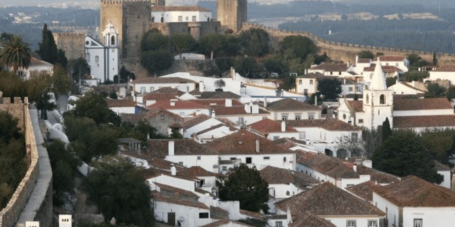 Fatima, Batalha, Nazaré and Óbidos: Private Full Day Tour - Batalha Monastery UNESCO: Gothic detail with context