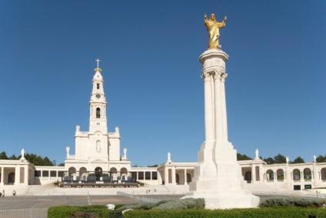 Fátima - Full Day Private Guided Tour from Lisbon by minivan - Quick hits before you go