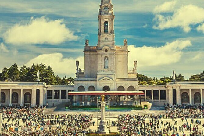 Fátima - Full Day Private Guided Tour from Lisbon by minivan - Should you book this Fátima private guided day from Lisbon?