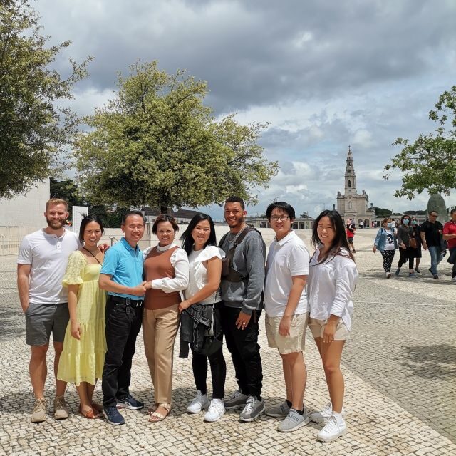Fatima Full-Day Private Personalized Pilgrimage from Lisbon - The Chapel of the Apparitions: prayer first, explanations after
