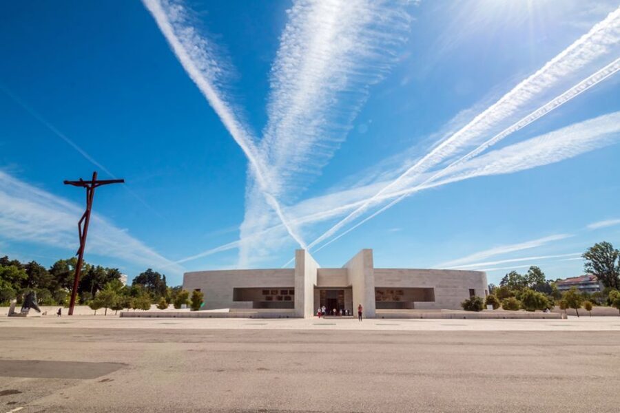 Fátima: Half-Day Tour - Mass and free time: choosing your pace inside the sanctuary