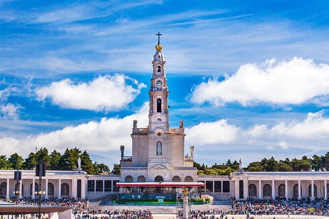 Fátima Holy City Full Day - Lisbon Pickup to Sanctuary Gate: What Private Transport Actually Changes