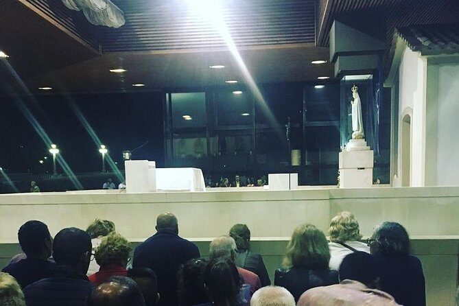 Fátima Message Private Tour with Candle Procession from Lisbon - Dinner strategy: when the tour feeds you and when you pay extra