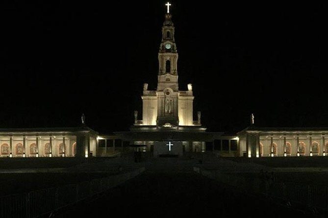 Fátima Message Private Tour with Candle Procession from Lisbon - Hotel pickup with Magnificat Tours: the calm advantage of going private