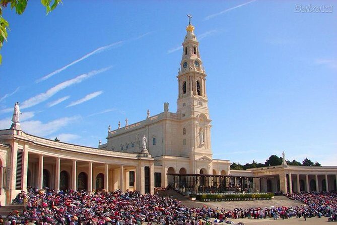 Fátima, Nazaré and Óbidos Private Tour from Lisbon - Starting at Fátima: Basilica de Nossa Senhora de Fátima (and why it sets the tone)