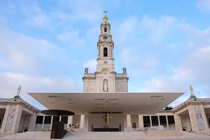 Fatima, Obidos and Nazaré Tour (8 hours) - Fátima Sanctuary: what you’re really going for in 55 minutes