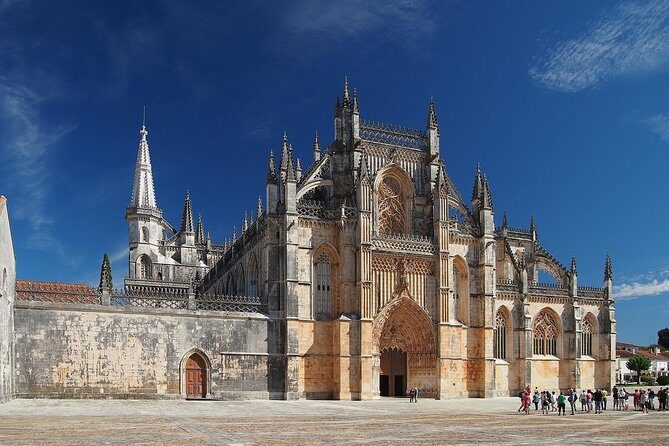 Fatima, Obidos and Nazaré Tour (8 hours) - Price and value: $902.20 per group, up to 6