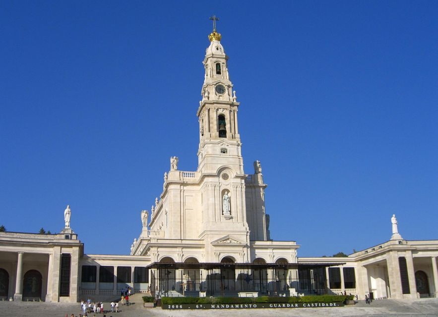 Fatima , Polski Przewodnik , Aljustrel , Nazare , Obidos - Top things that make this tour worth your attention