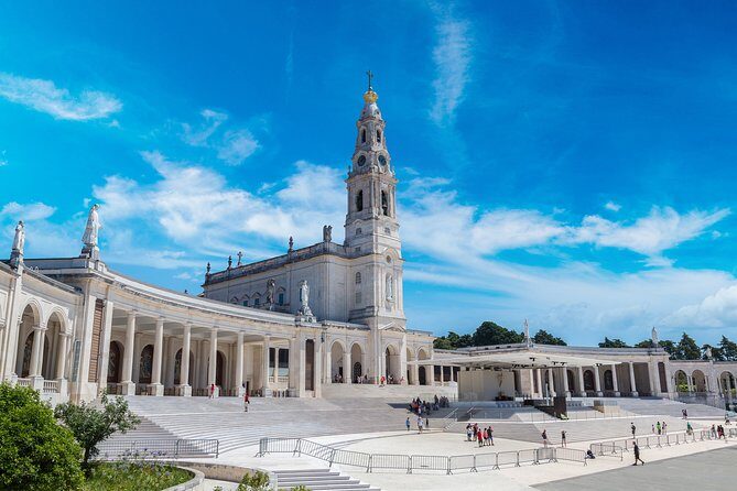 Fátima Private Tour And Batalha Nazaré & Óbidos - Stop 4: Valinhos Sanctuary, Via-Sacra Stops, and Aljustrel Links