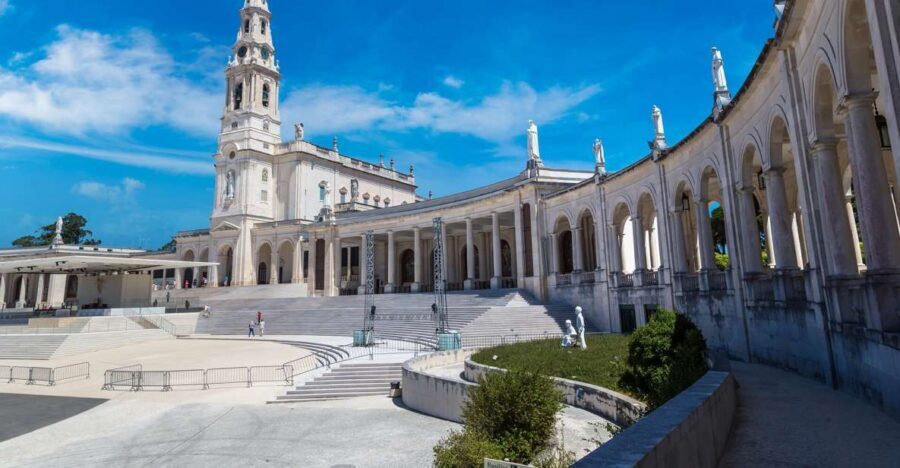 Fatima Spiritual Full Day Private Tour from Lisbon - Basilica of Our Lady of the Rosary and the Chapel of the Apparitions