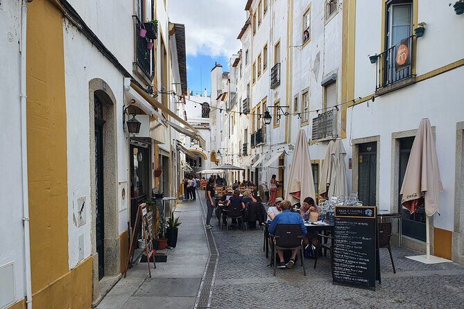 From Lisboa: Evora & Monsaraz Private Full Day Tour - Igreja de São Francisco: Gold Details Close the Loop