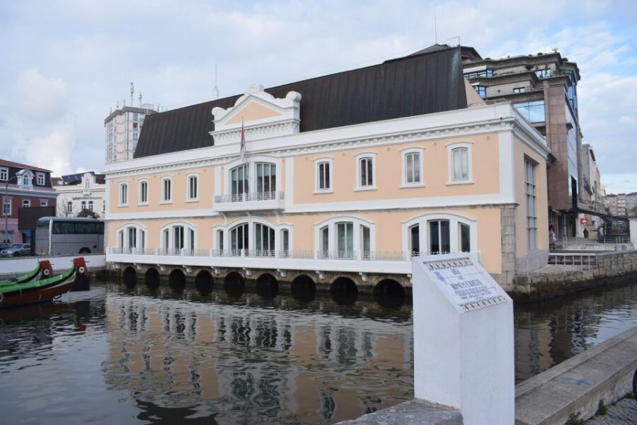 From Lisbon: Aveiro and Coimbra Food Experience - Costa Nova Beach versus Aveiro monuments: choose the vibe