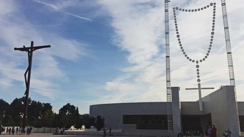 From Lisbon: Best of Fátima Half Day Tour - The Nazaré add-on: sea air and a longer day
