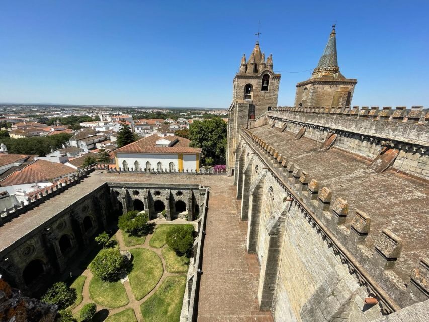 From Lisbon: Évora, Chapel of Bones, & Roman Temple Tour - Chapel of Bones: The Morbid Sight You’ll Still Want to Talk About