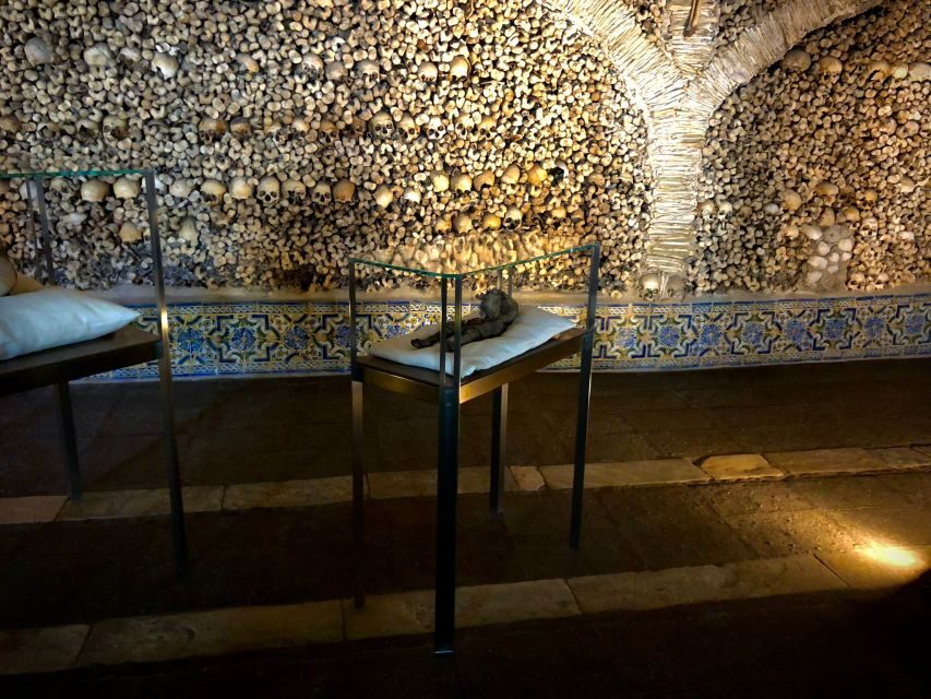 From Lisbon: Évora City Private Tour - Back to Lisbon through Cristo Rei and the 25th of April Bridge