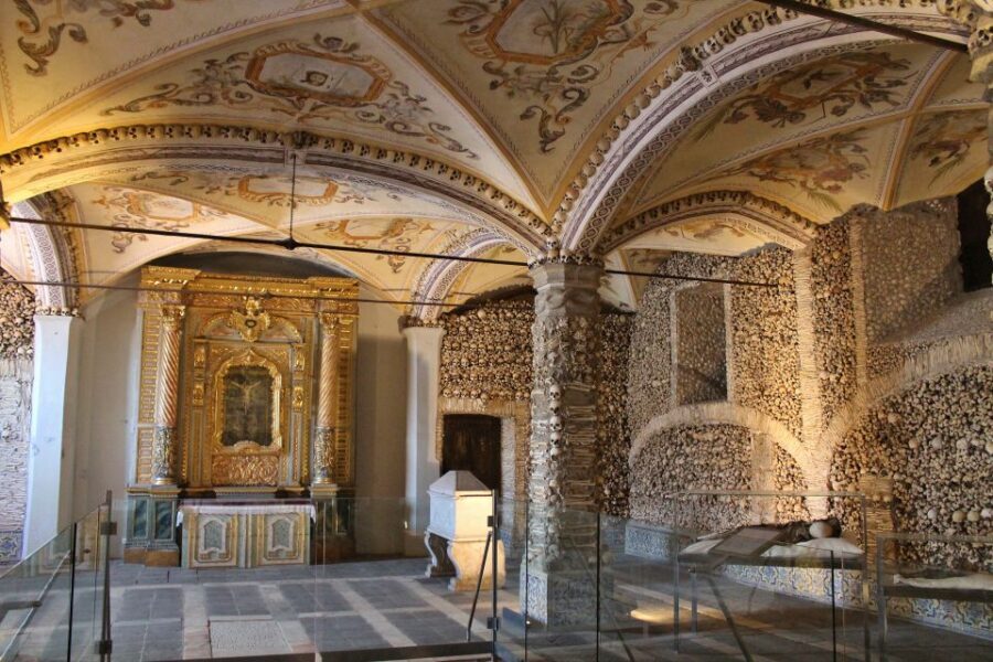 From Lisbon: Évora Private Historic Discovery Tour - Food Breaks: Not Included, But Easy to Handle