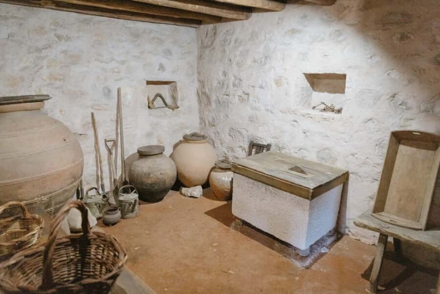 From Lisbon: Fátima HD and the Three Little Shepherds' House - Transport, masks, and comfort: small things that make the day easier