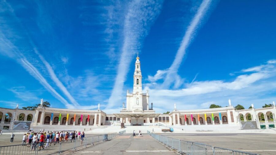 From Lisbon: Fátima, Nazaré and Sintra Guided Tour - Who This Tour Suits Best (And Who Should Skip It)