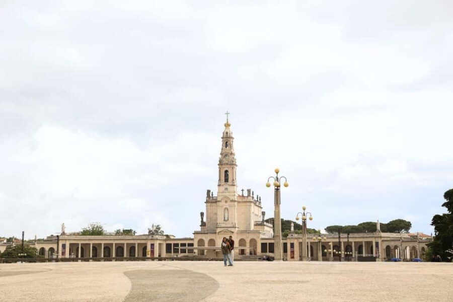 From Lisbon: Fátima, Óbidos, and Nazaré Small Group Day Tour - Who This Tour Suits Best (And Who Should Skip It)