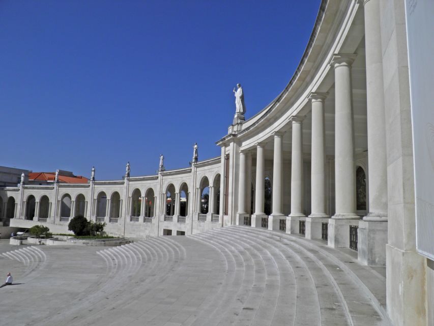 From Lisbon: Fátima Sanctuary and Batalha Monastery (UNESCO) - Lisbon to Fátima and Batalha: a single day, but two very different worlds