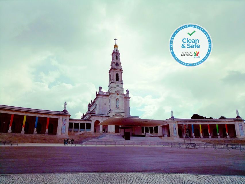 From Lisbon: Fátima Sanctuary and Batalha Monastery (UNESCO) - Fátima free time: how to use your hour without rushing anything