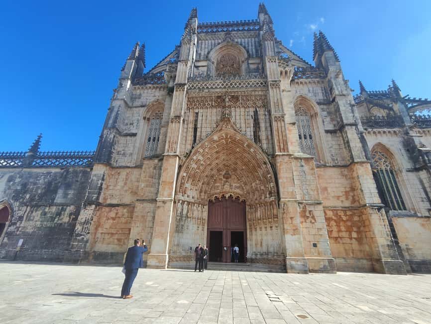From Lisbon: Medieval Tour, Batalha, Tomar, Alcobaça, Óbidos - Óbidos Castle walls and ginjinha in chocolate cups