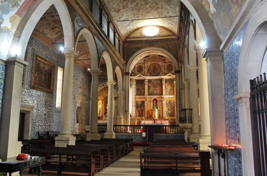 From Lisbon: Óbidos and Mafra Palace Private Tour - July timing: Óbidos Medieval Market may add costs